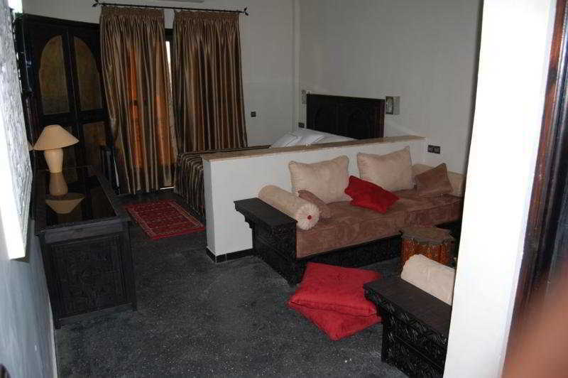 Hotel Azoul ورزازات المظهر الخارجي الصورة